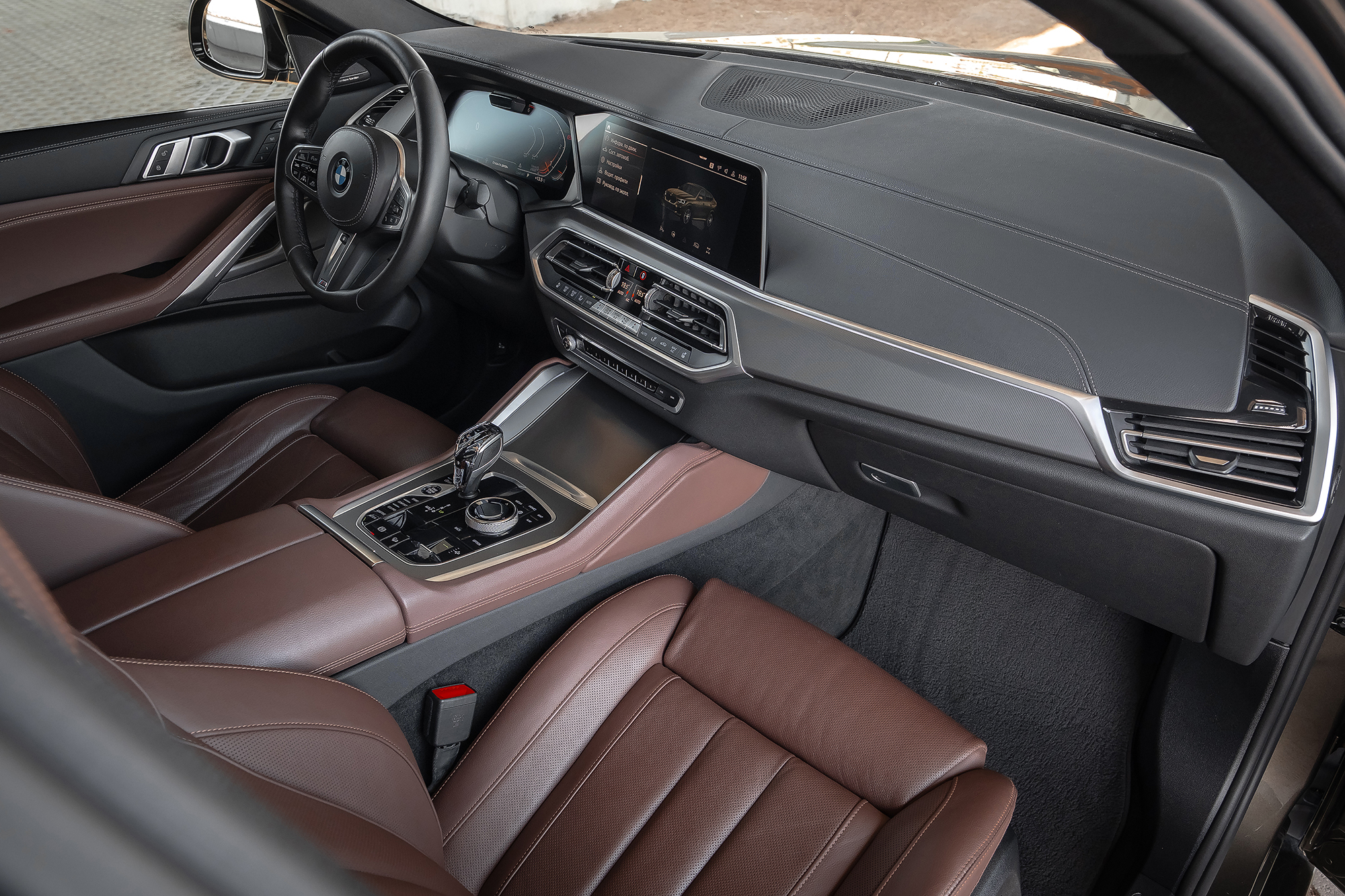 Аренда BMW X6 30d xDrive в Санкт-Петербурге