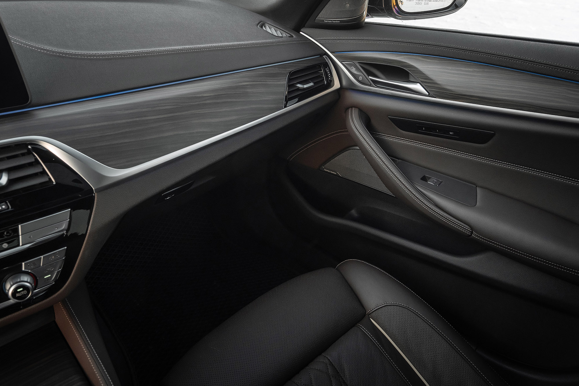 Аренда BMW 530i xDrive в Санкт-Петербурге