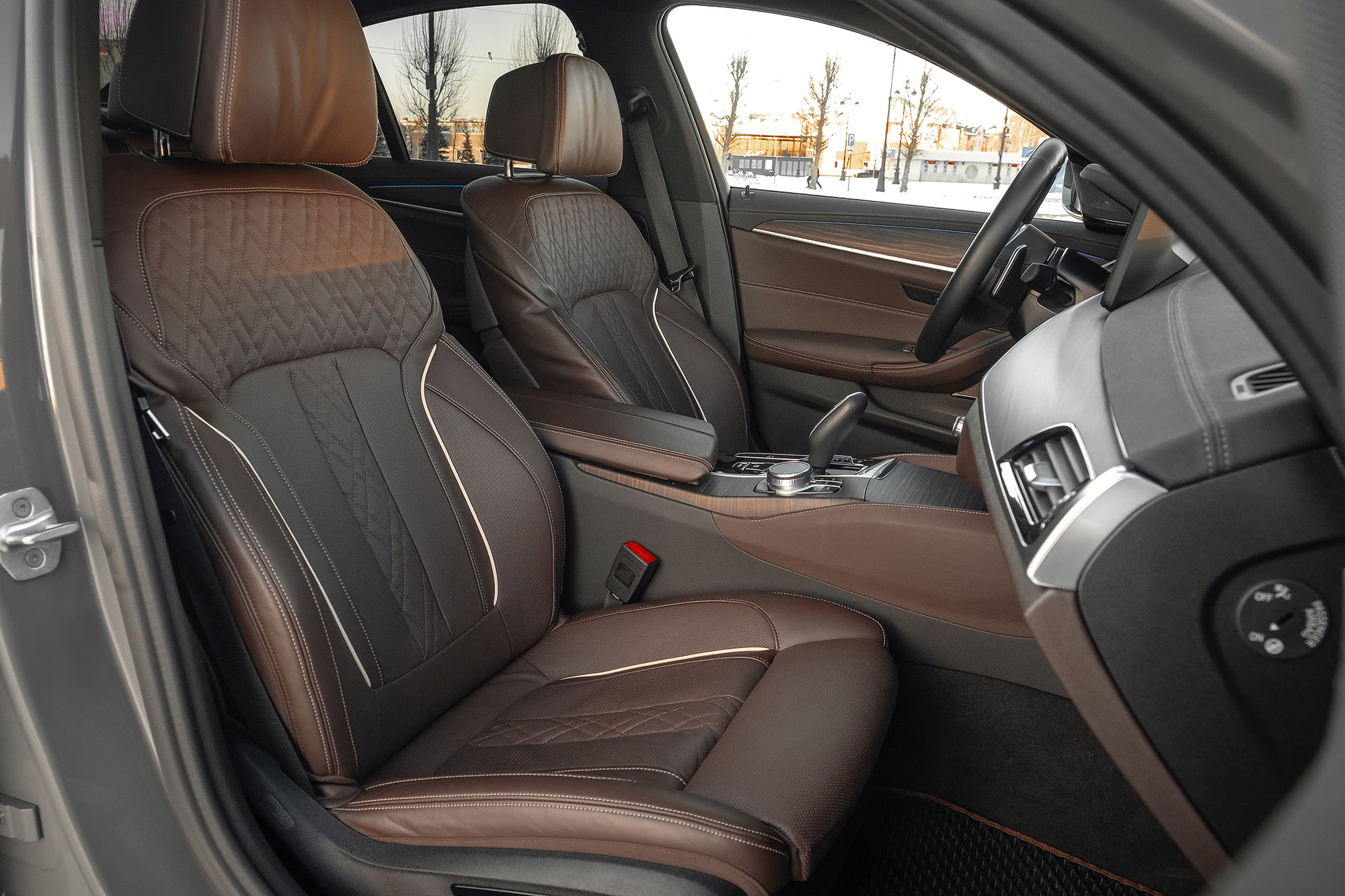 Аренда BMW 530i xDrive в Санкт-Петербурге