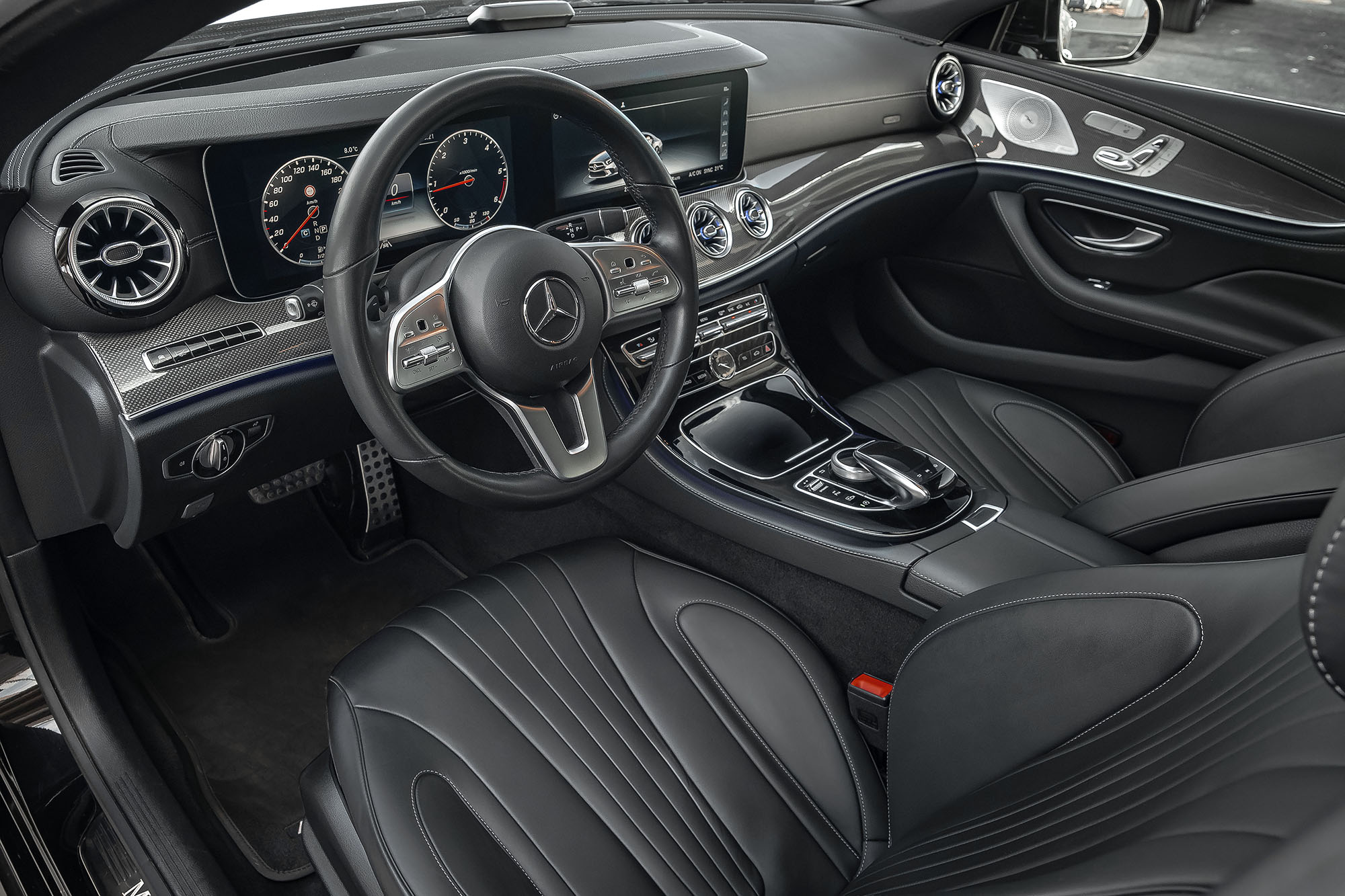 Аренда Mercedes CLS 300d в Санкт-Петербурге