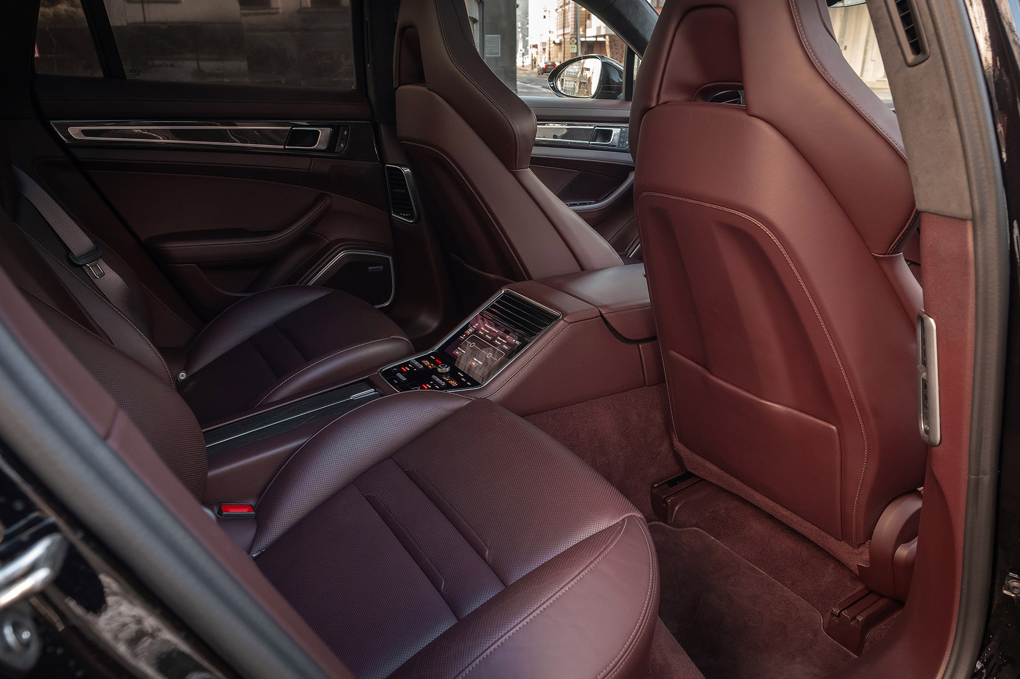 Аренда Porsche Panamera GTS в Москве