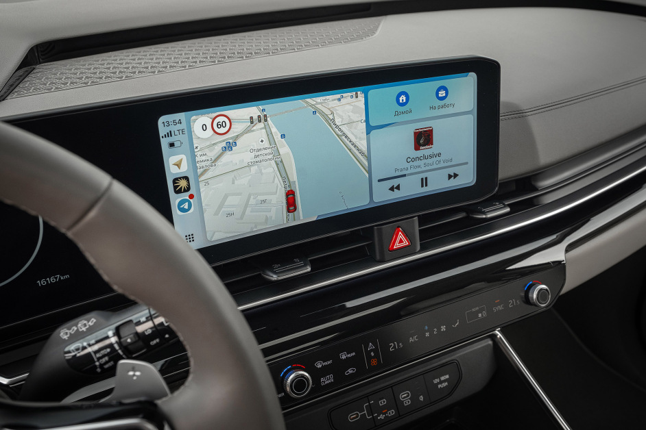 Аренда KIA Carnival в Санкт-Петербурге