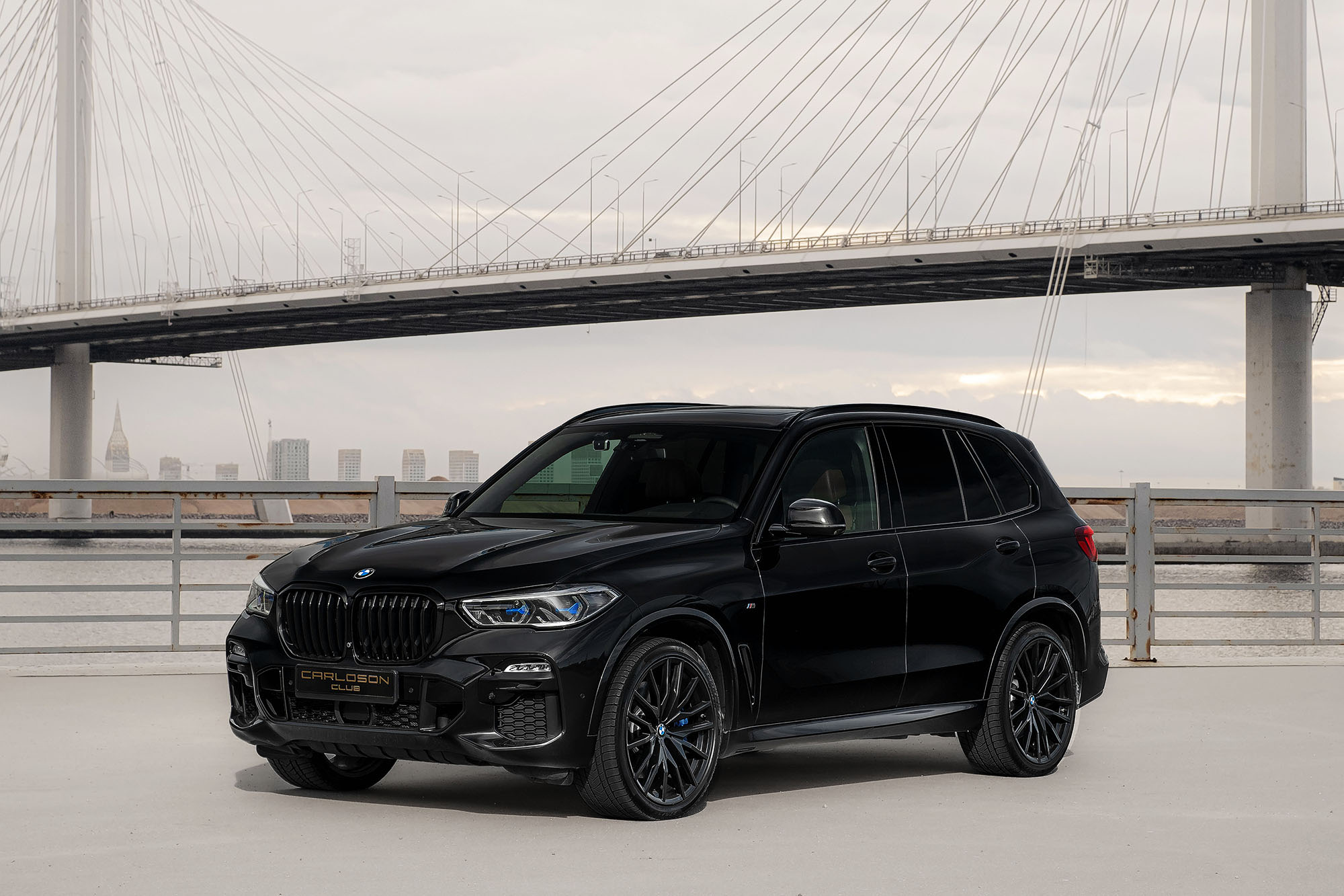 Аренда BMW X5 M50d в Санкт-Петербурге