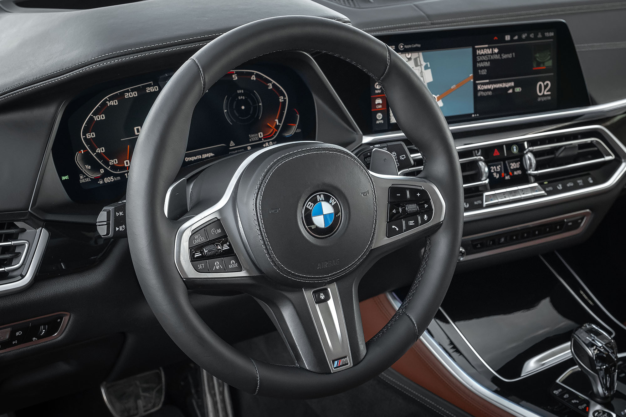 Аренда BMW X5 M50d в Санкт-Петербурге