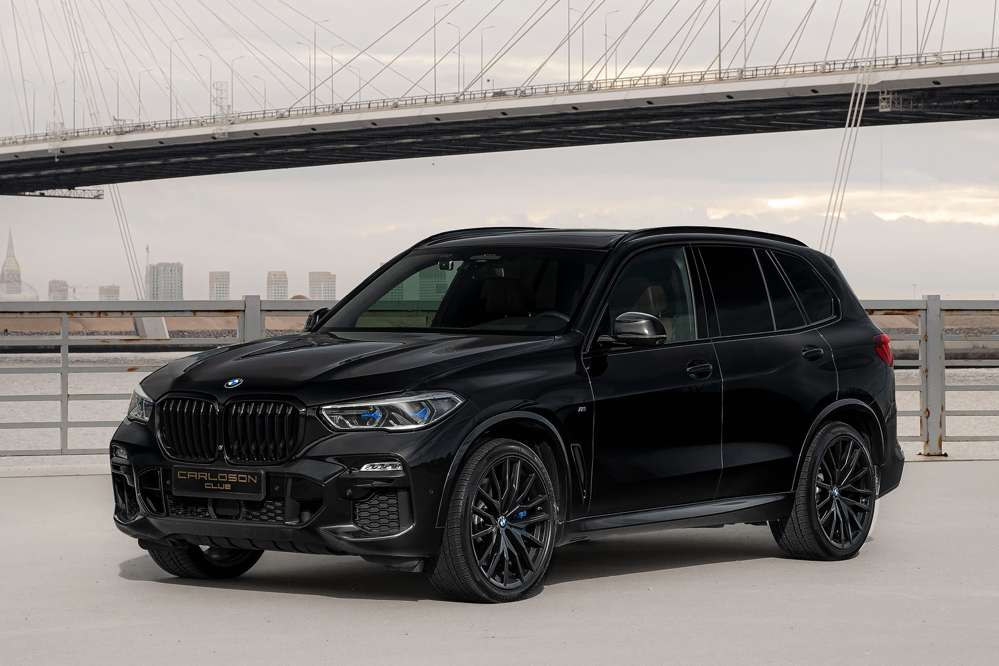 Аренда BMW X5 M50d в Санкт-Петербурге