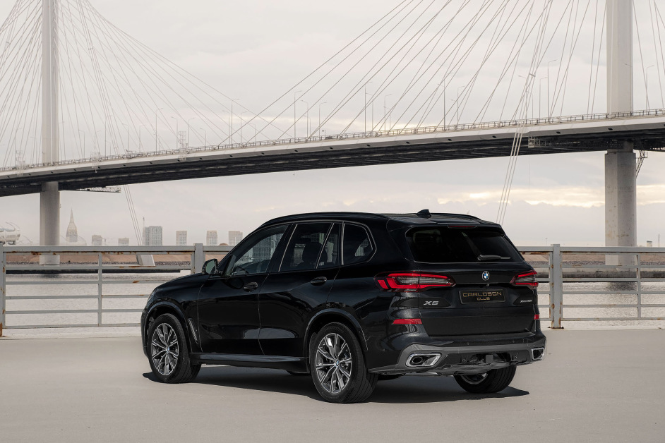 Аренда BMW X5 40i xDrive в Санкт-Петербурге