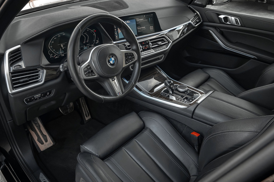 Аренда BMW X5 40i xDrive в Санкт-Петербурге