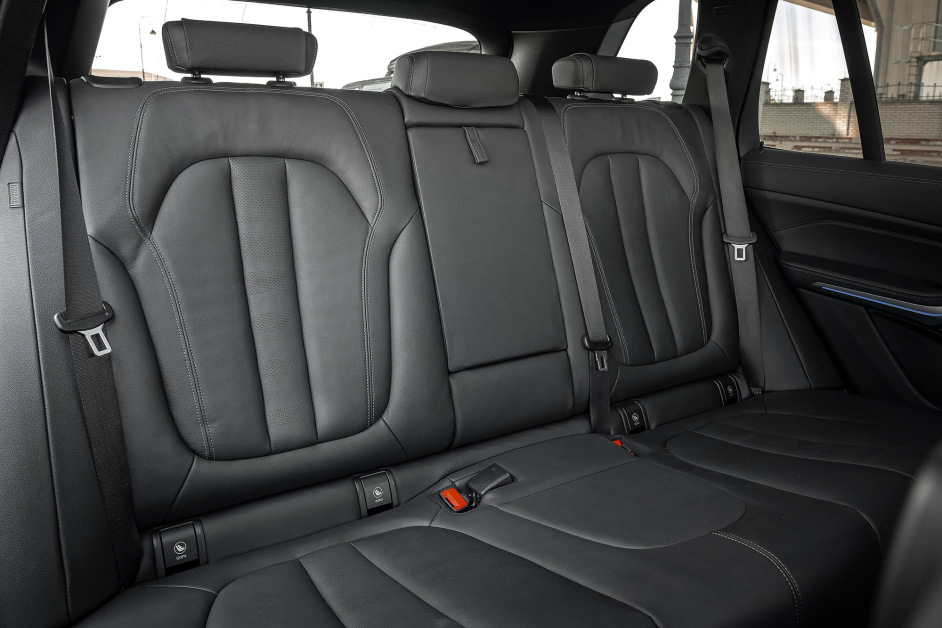 Аренда BMW X5 40i xDrive в Санкт-Петербурге