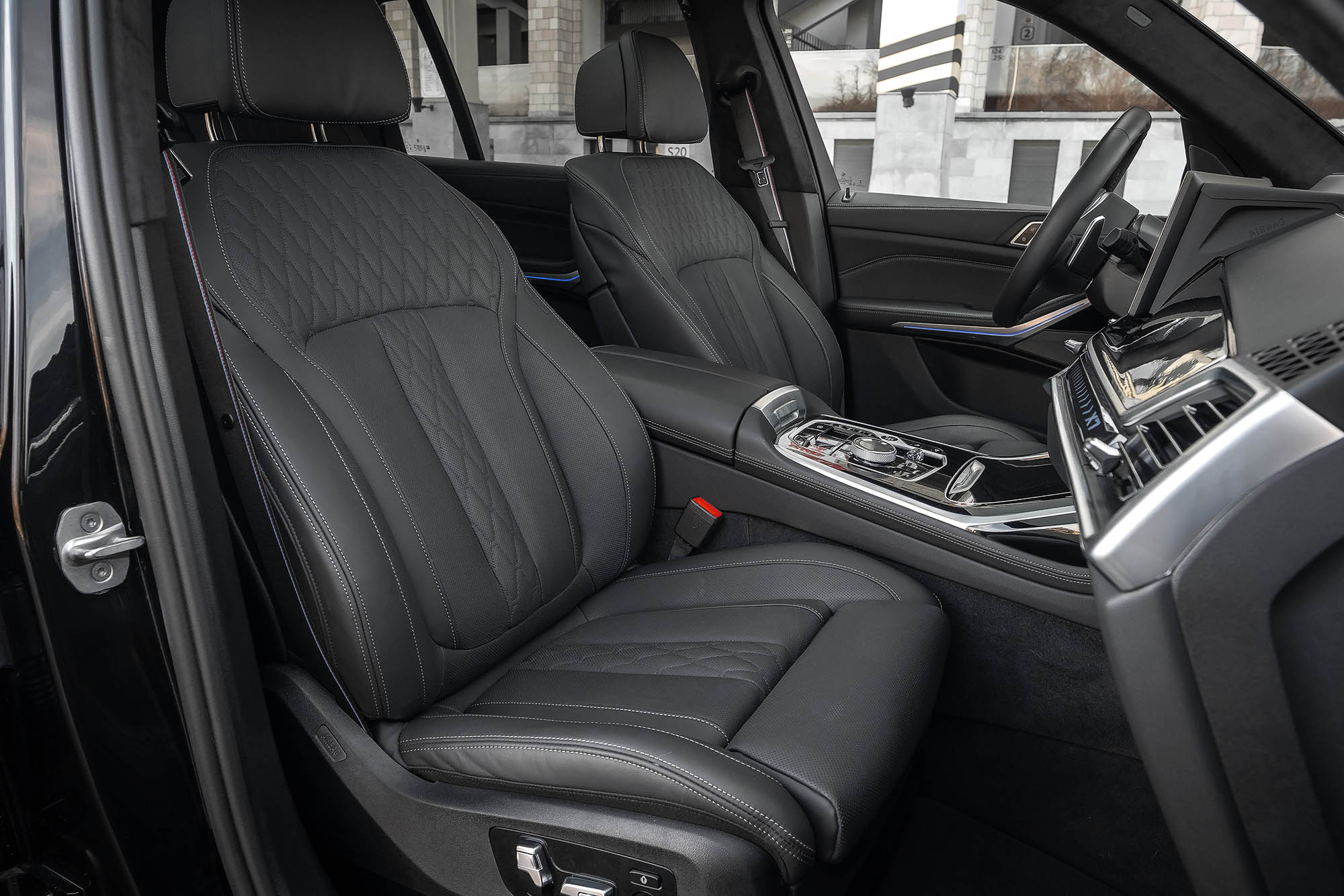 Аренда BMW X7 40d xDrive в Москве