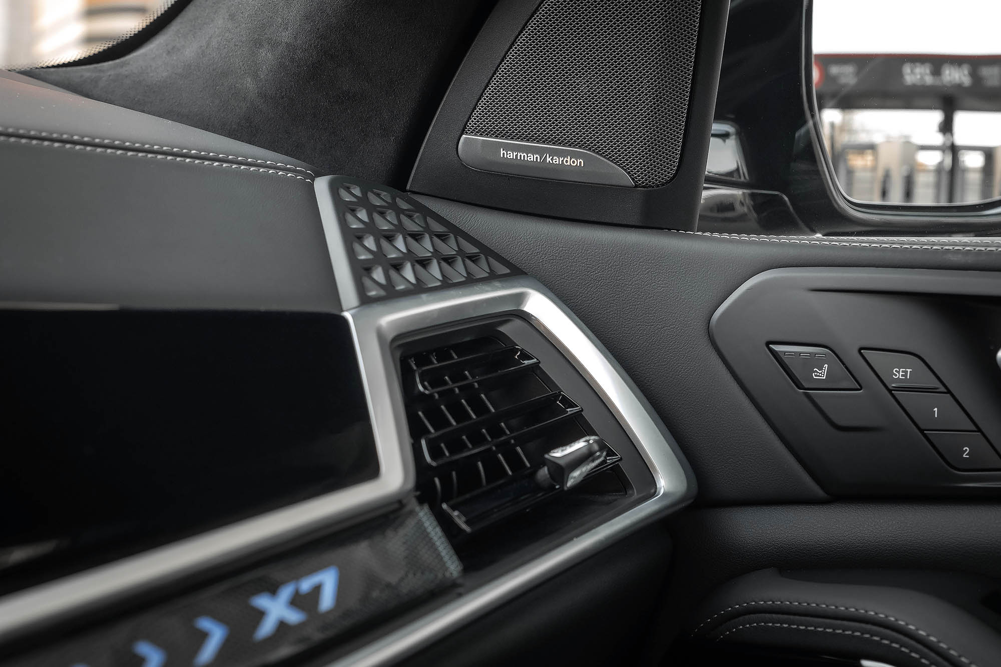 Аренда BMW X7 40d xDrive в Москве