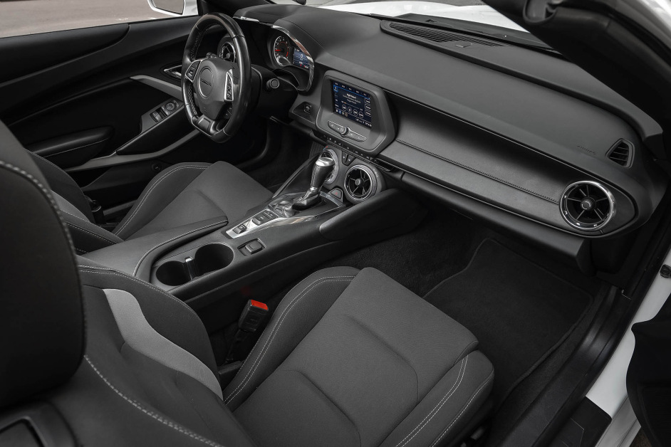 Аренда Chevrolet Camaro Cabrio в Москве