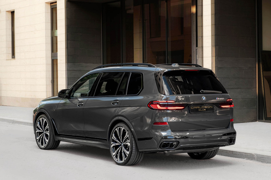 Аренда BMW X7 M60i в Москве