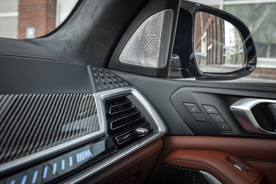 Аренда BMW X7 M60i в Москве