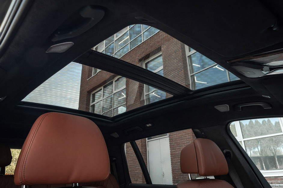 Аренда BMW X7 M60i в Москве