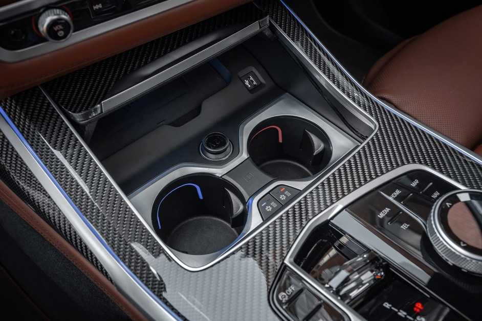 Аренда BMW X7 M60i в Москве