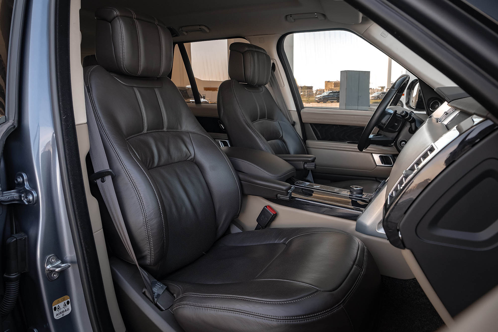 Аренда Range Rover  в Санкт-Петербурге