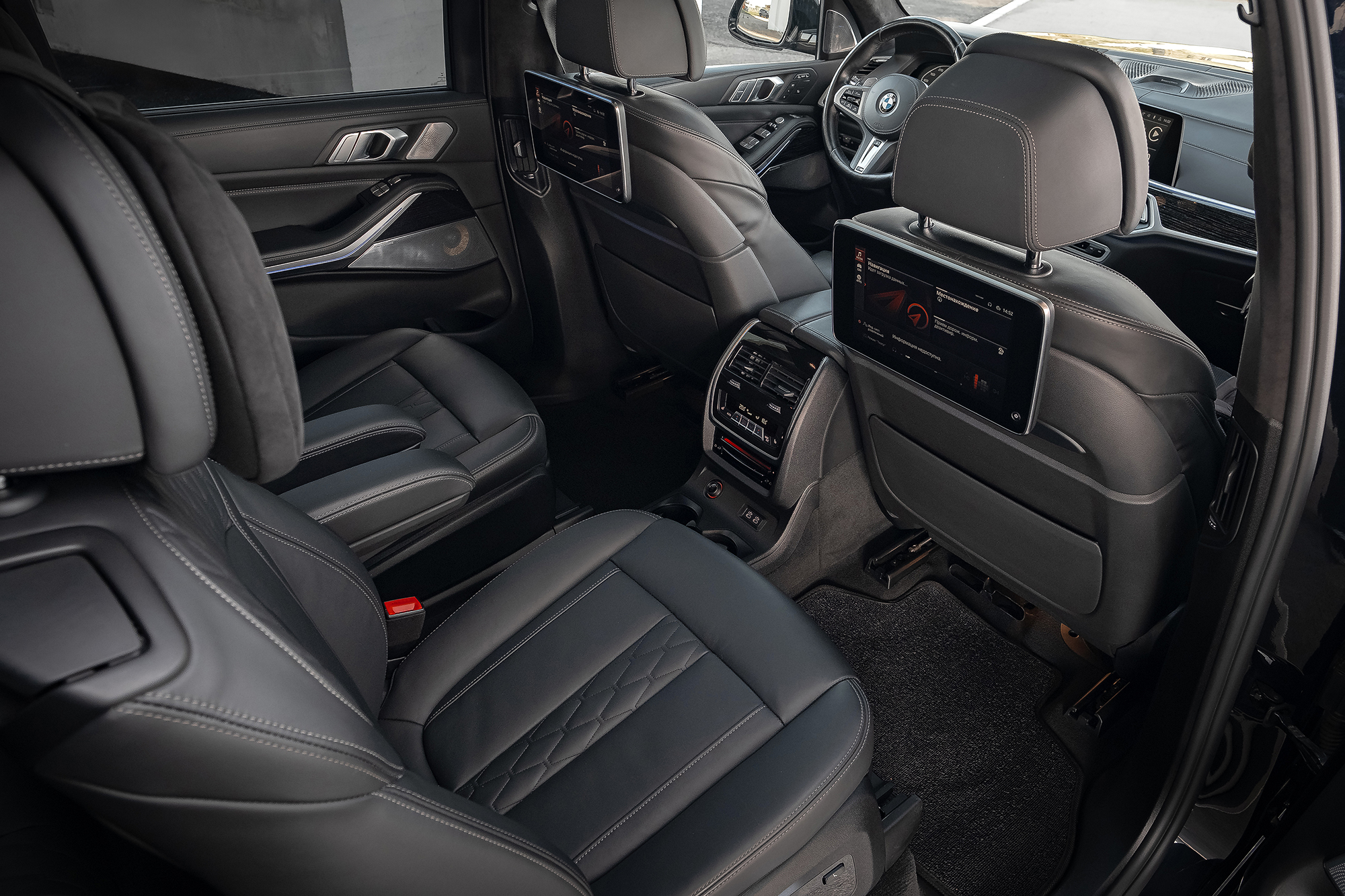 Аренда BMW 40d xDrive в Санкт-Петербурге