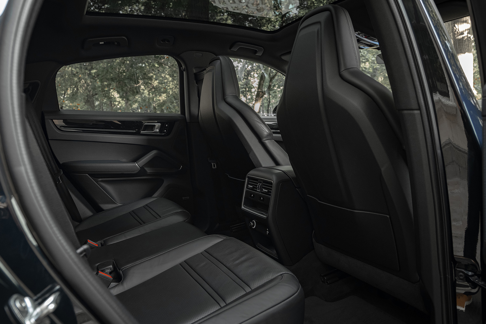 Аренда Porsche Cayenne Coupe S в Москве