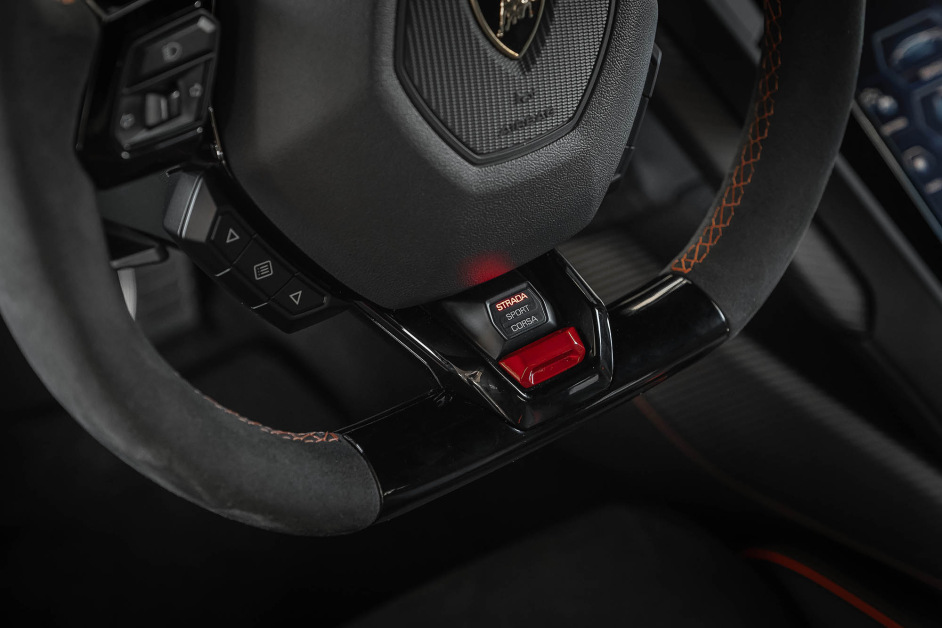 Аренда Lamborghini Huracan в Москве