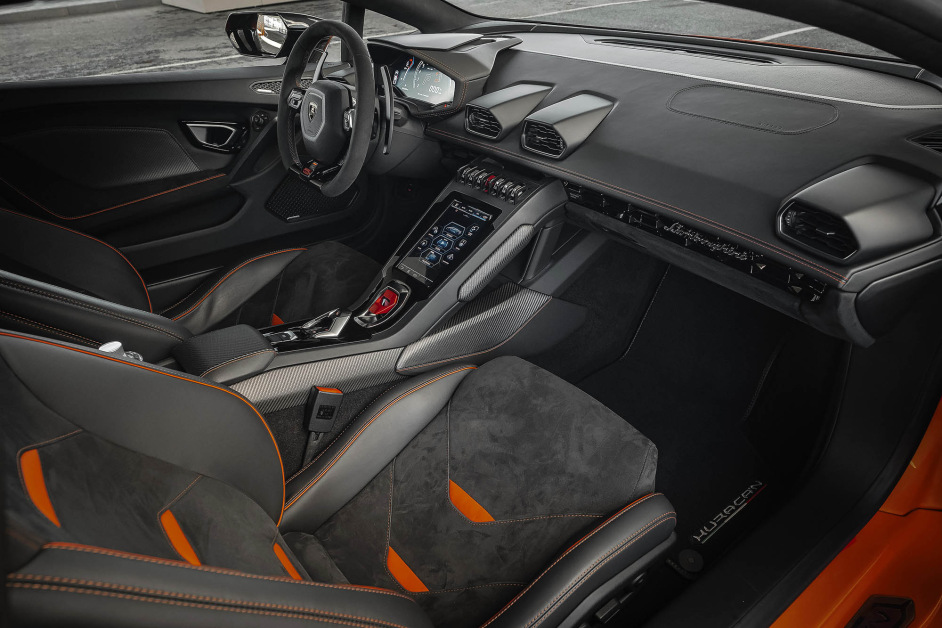 Аренда Lamborghini Huracan в Москве