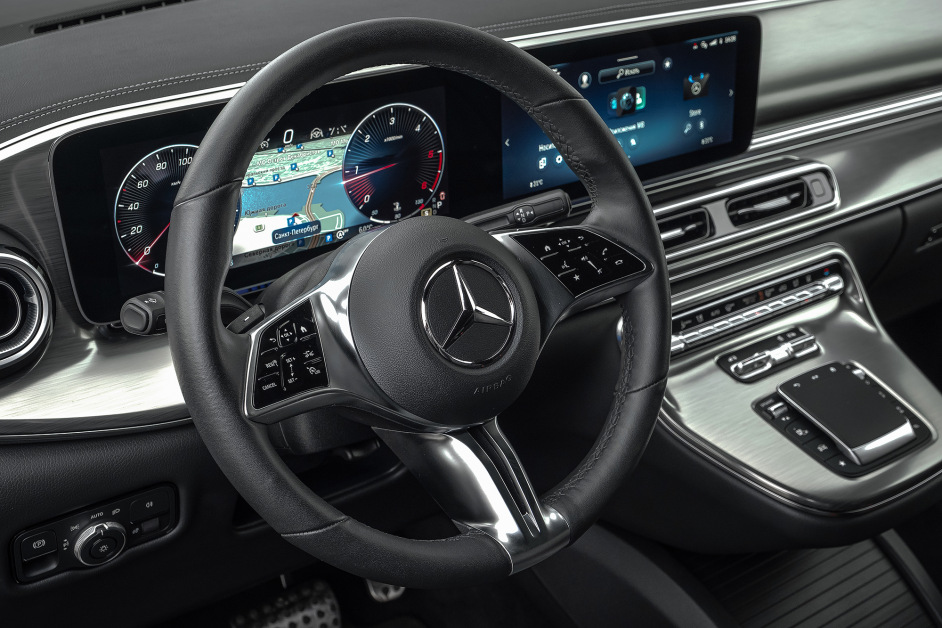 Аренда Mercedes V300d 4Matic в Санкт-Петербурге