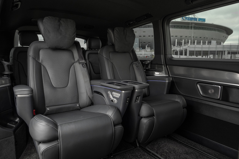 Аренда Mercedes V300d 4Matic в Санкт-Петербурге