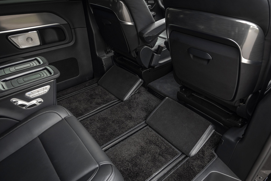 Аренда Mercedes V300d 4Matic в Санкт-Петербурге