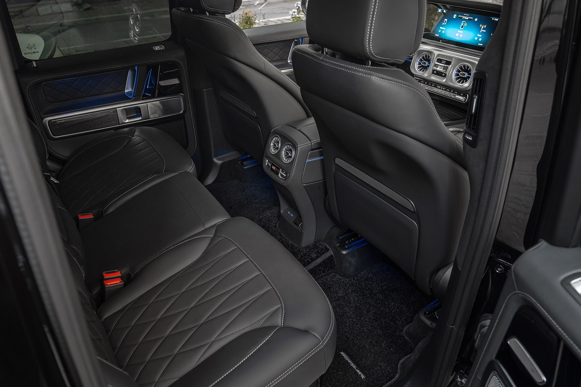 Аренда Mercedes G63 AMG rest. в Москве