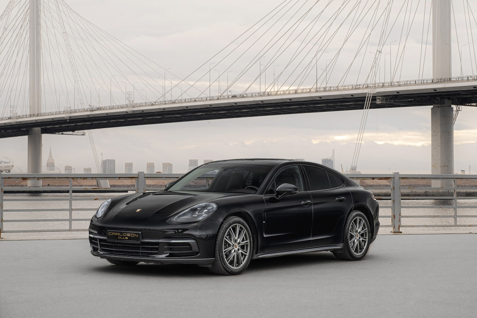 Аренда Porsche Panamera 4 в Санкт-Петербурге