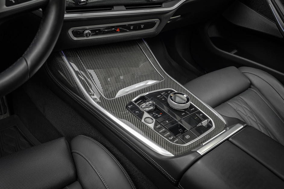 Аренда BMW X7 40i в Москве