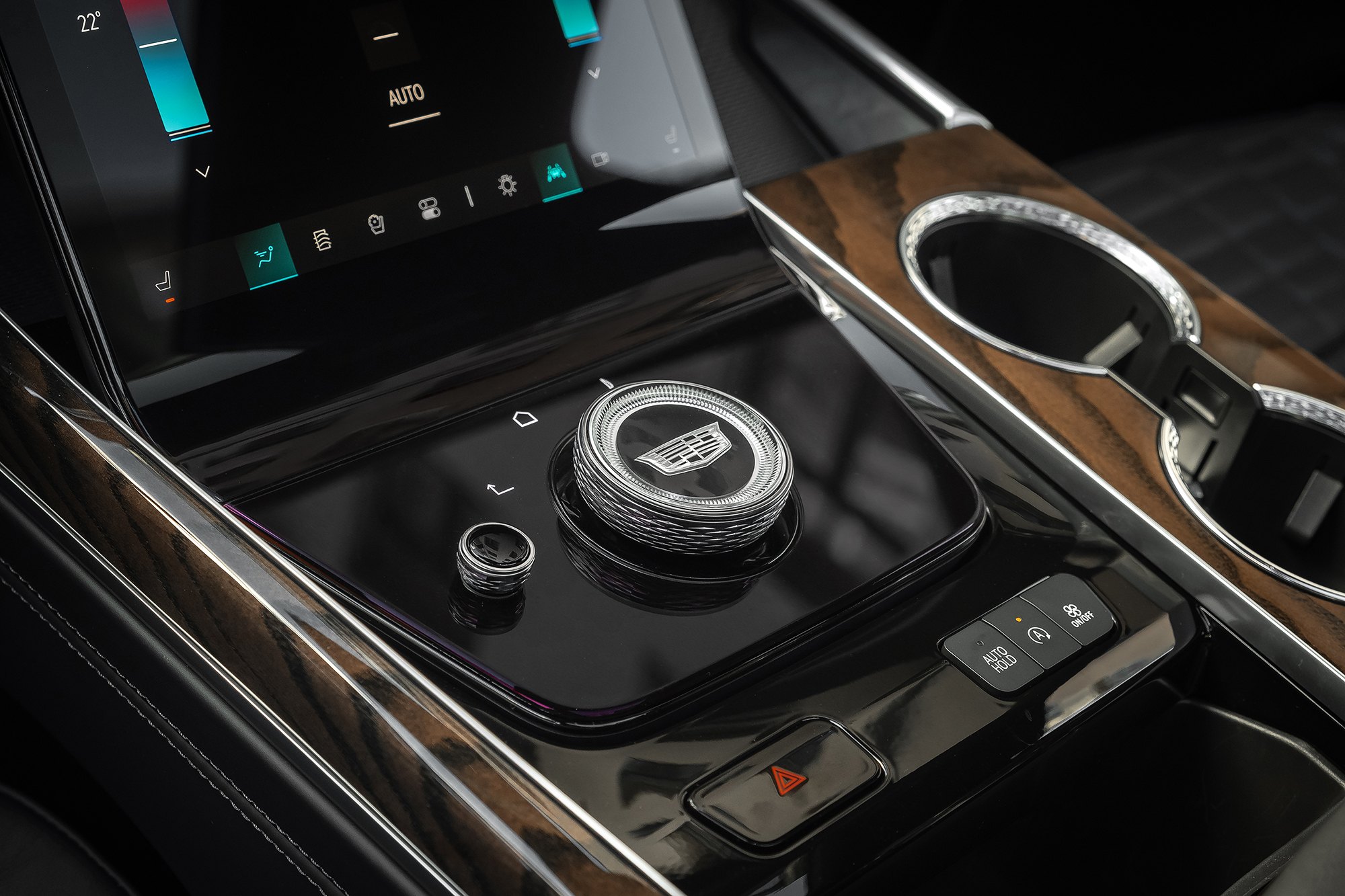 Аренда Cadillac Escalade rest. 2025 в Москве