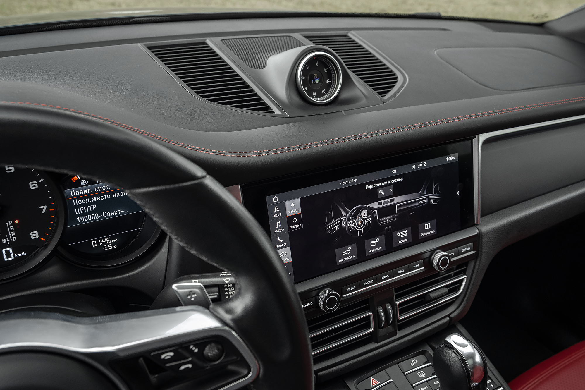 Аренда Porsche Macan в Санкт-Петербурге