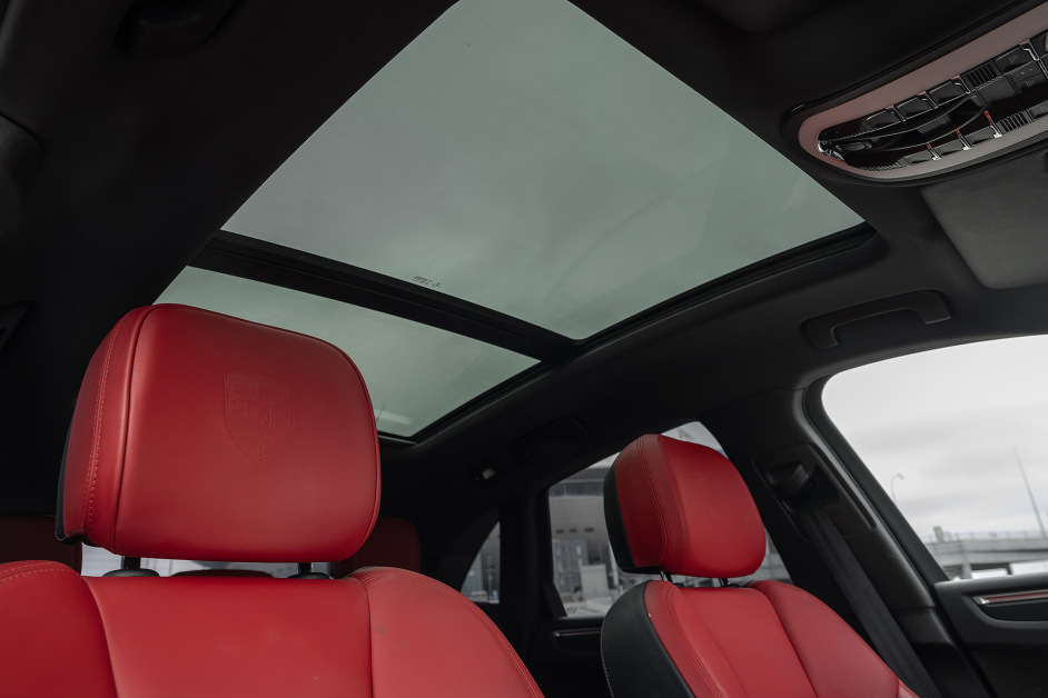 Аренда Porsche Macan в Санкт-Петербурге