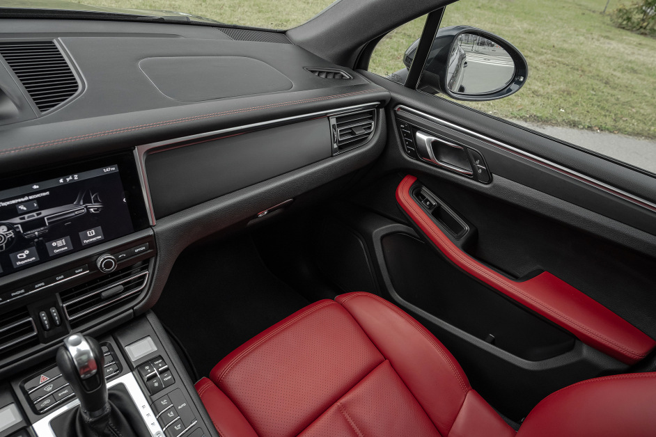 Аренда Porsche Macan в Санкт-Петербурге