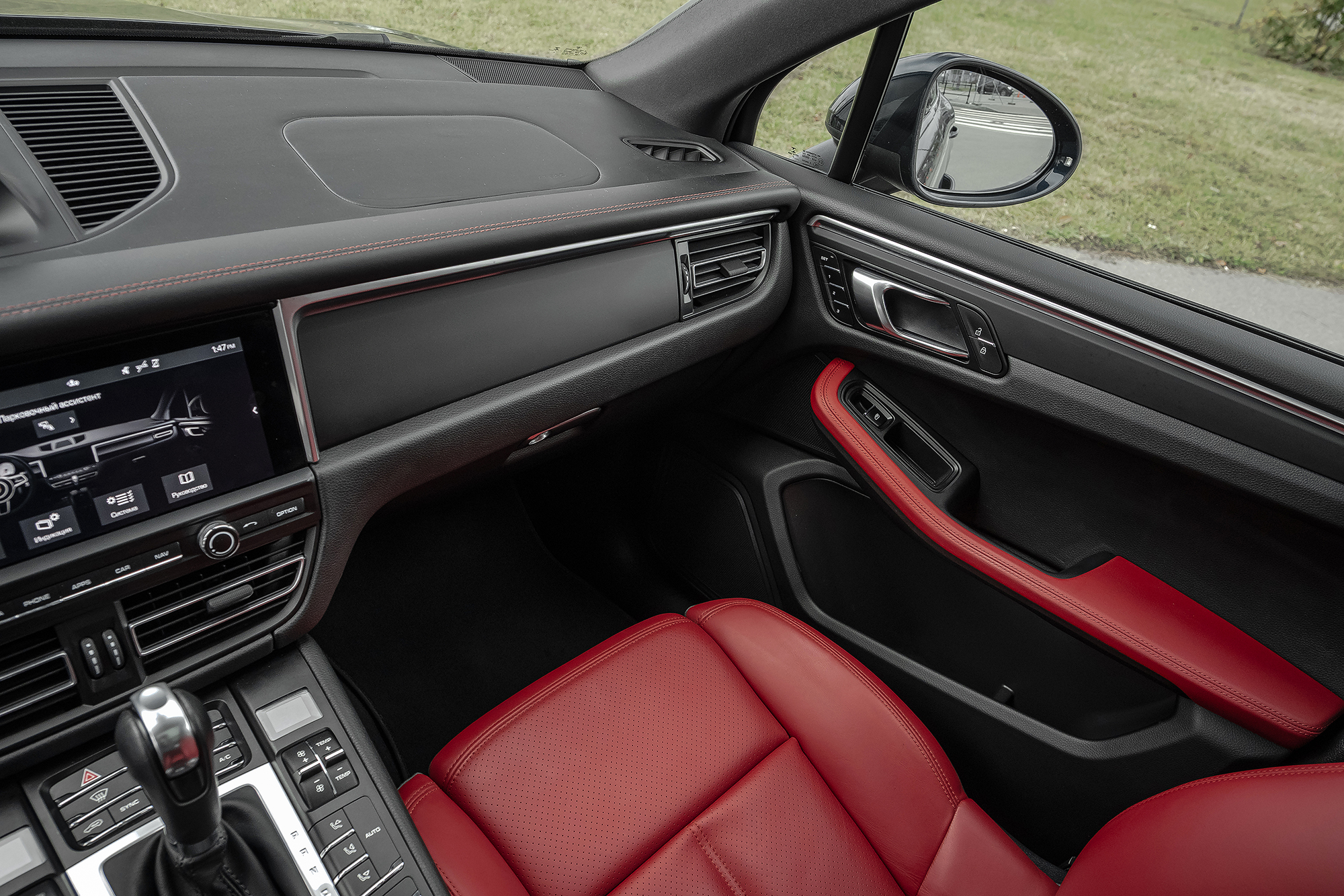 Аренда Porsche Macan в Санкт-Петербурге