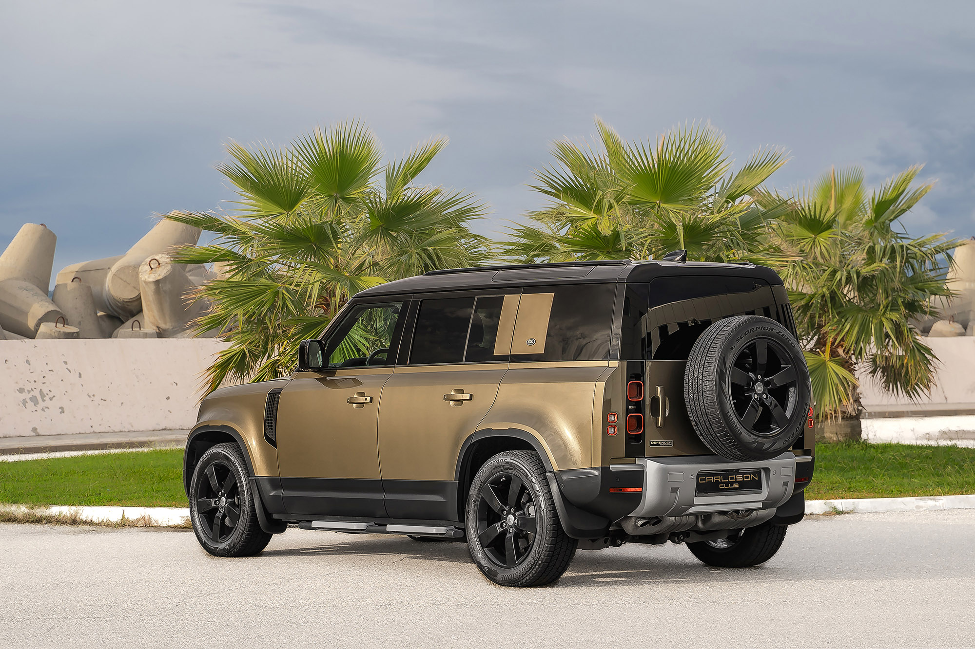 Аренда Land Rover Defender в Сочи