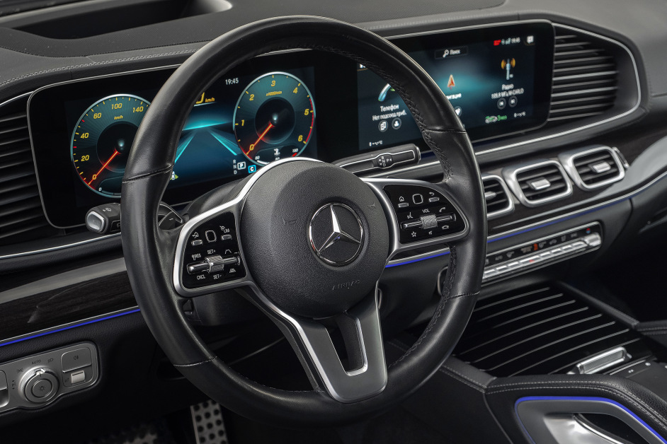 Аренда Mercedes GLE Coupe 400d в Санкт-Петербурге