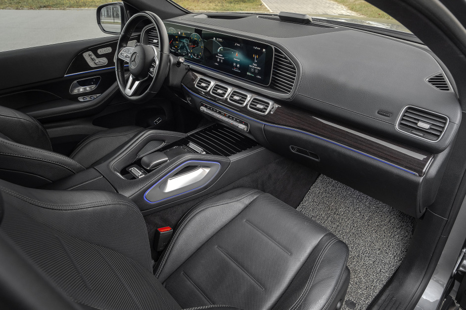 Аренда Mercedes GLE Coupe 400d в Санкт-Петербурге