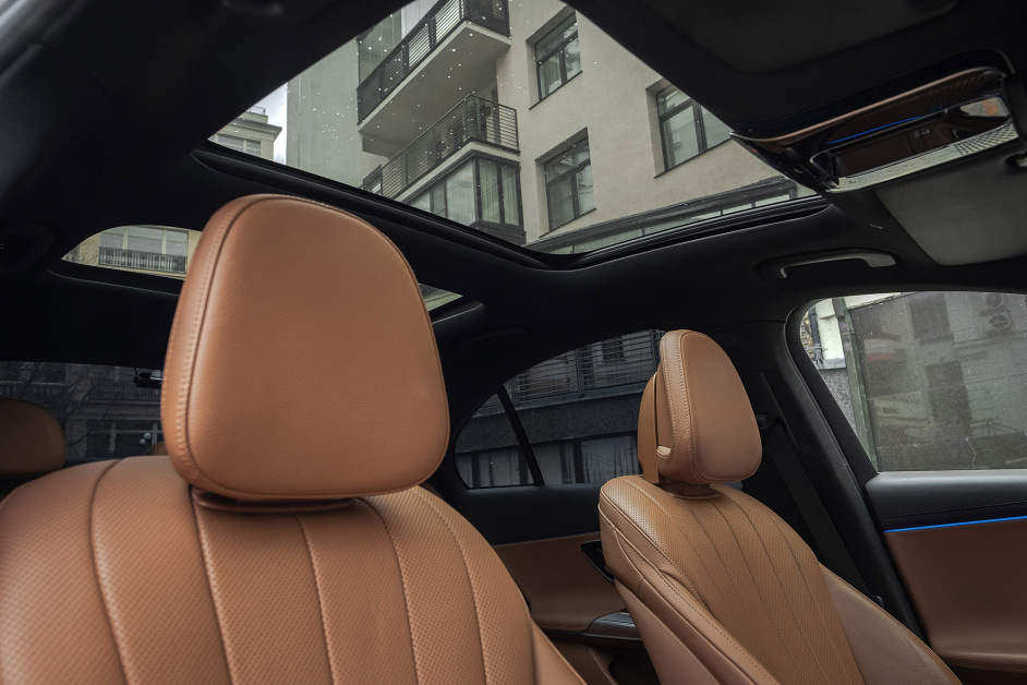 Аренда Mercedes E300 в Москве