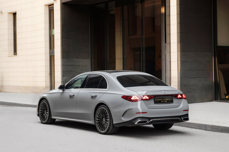 Аренда Mercedes E300 в Москве