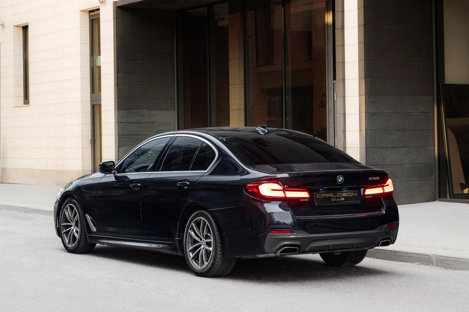 Аренда BMW 520i в Москве