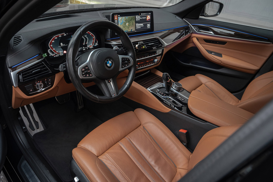 Аренда BMW 520i в Москве