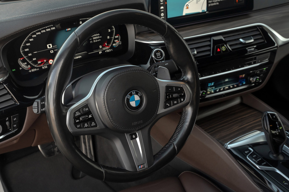 Аренда BMW 530d xDrive в Сочи