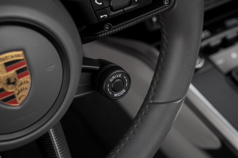 Аренда Porsche Carrera 4S в Сочи