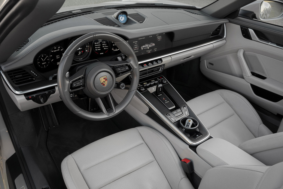 Аренда Porsche Carrera 4S в Сочи
