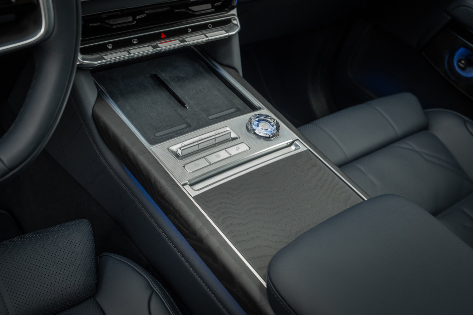 Аренда Zeekr 9X Max в Санкт-Петербурге