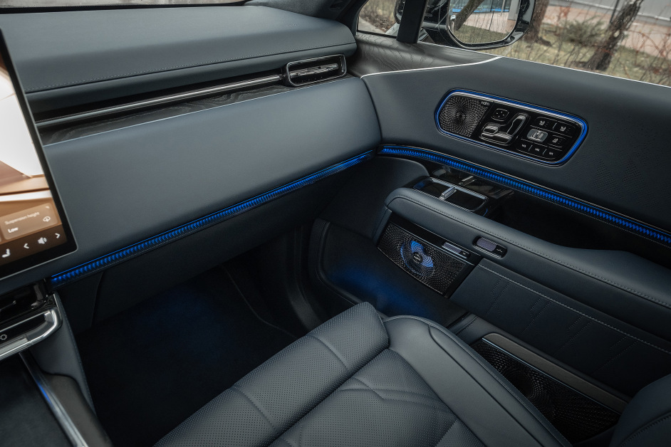 Аренда Zeekr 9X Max в Санкт-Петербурге