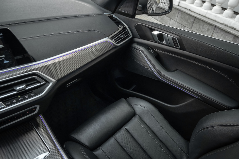 Аренда BMW X5 30d в Москве