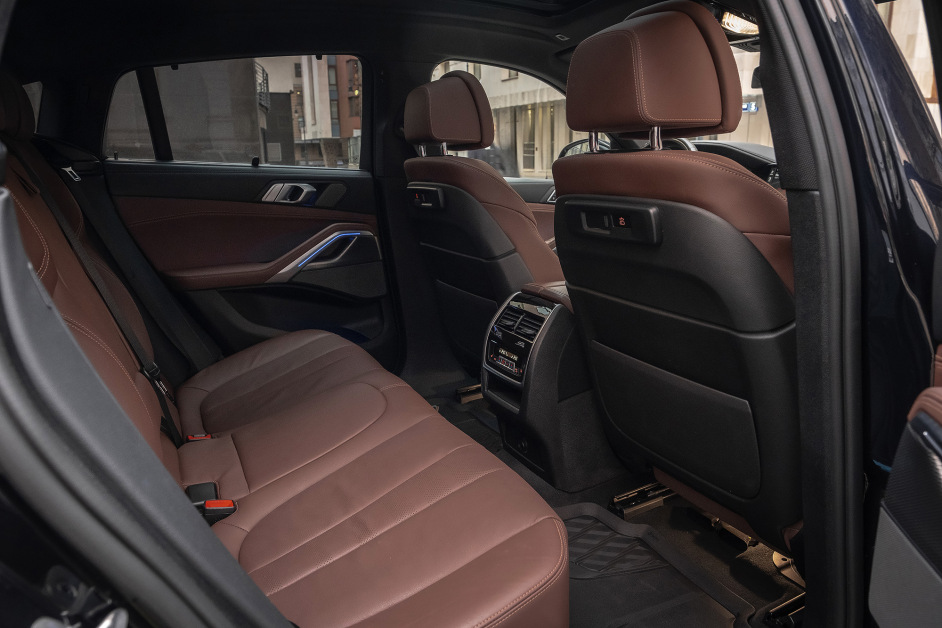 Аренда BMW X6 40i xDrive в Москве