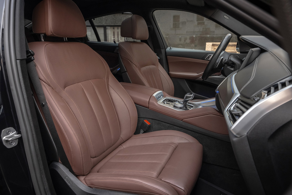 Аренда BMW X6 40i xDrive в Москве